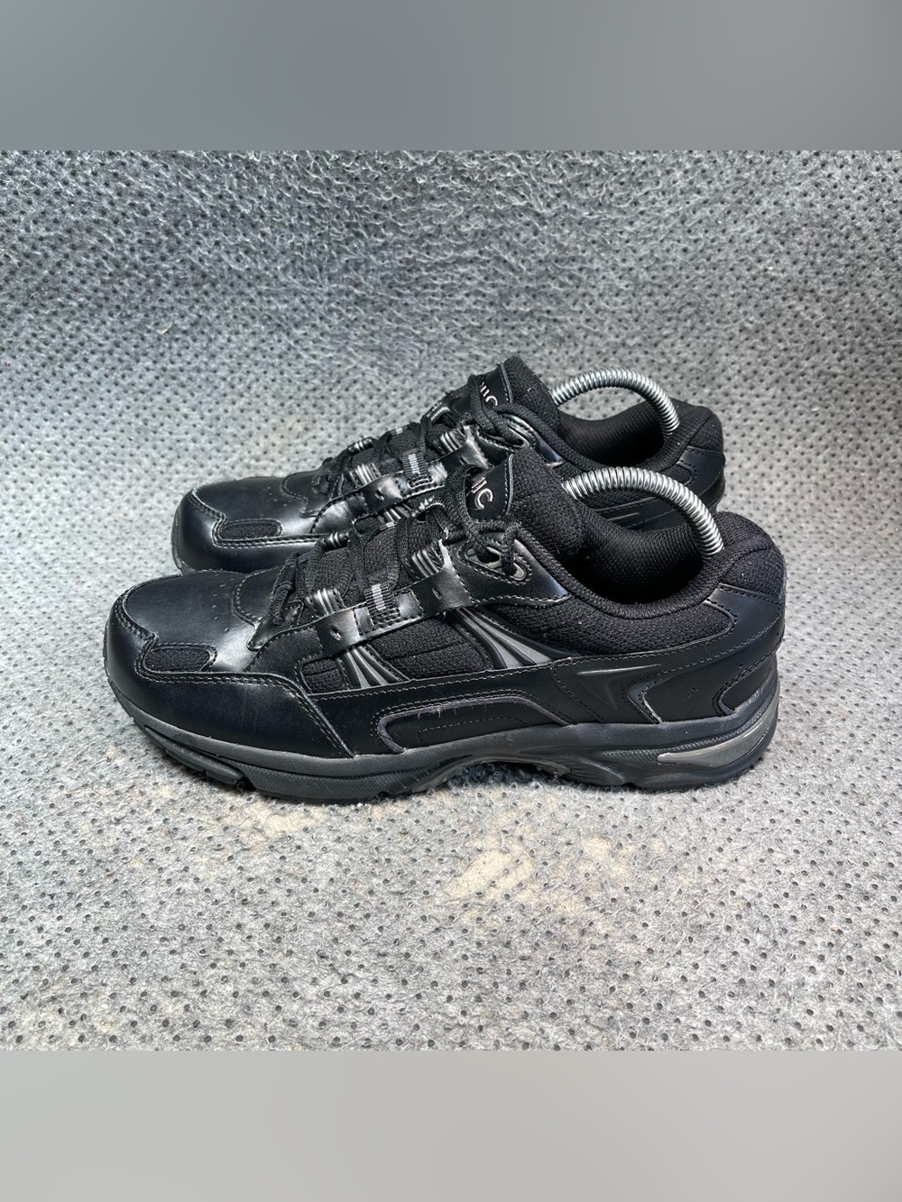 Vionic Walker Classic Black Walking Shoes Size 9 Women’s